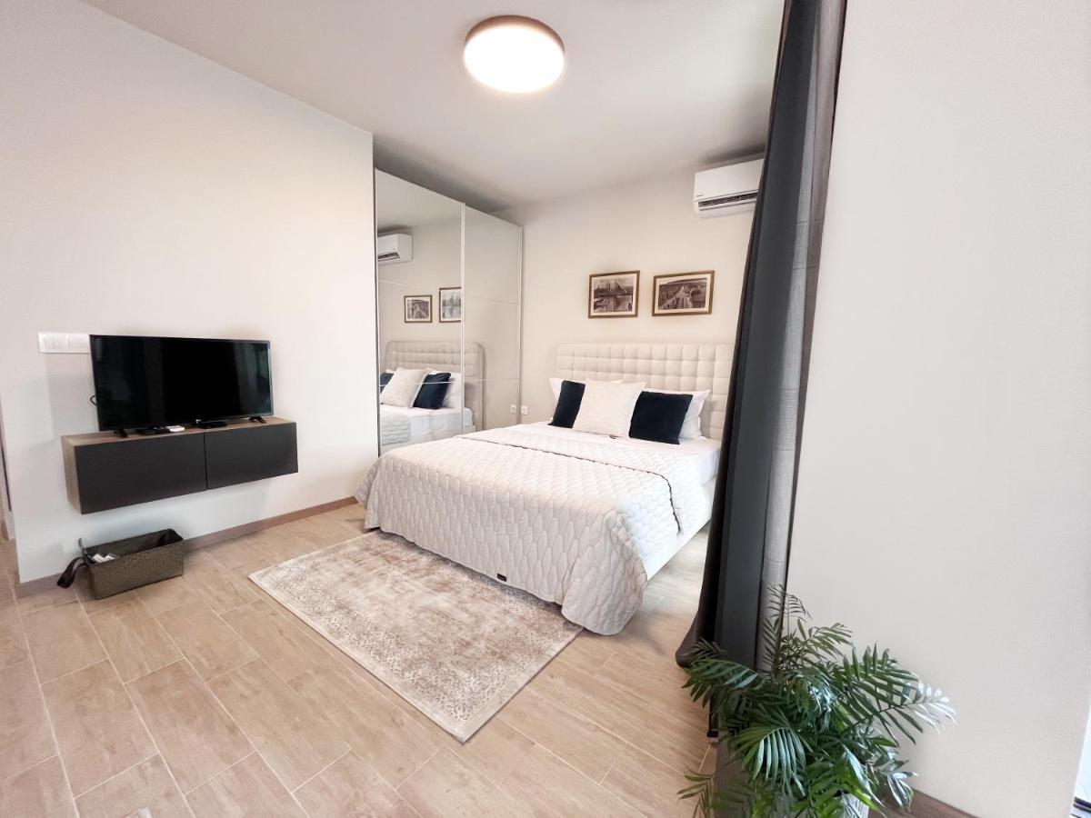 Azur Alegria Studio - Free Parking & Pool Saints Constantine and Helena Екстер'єр фото