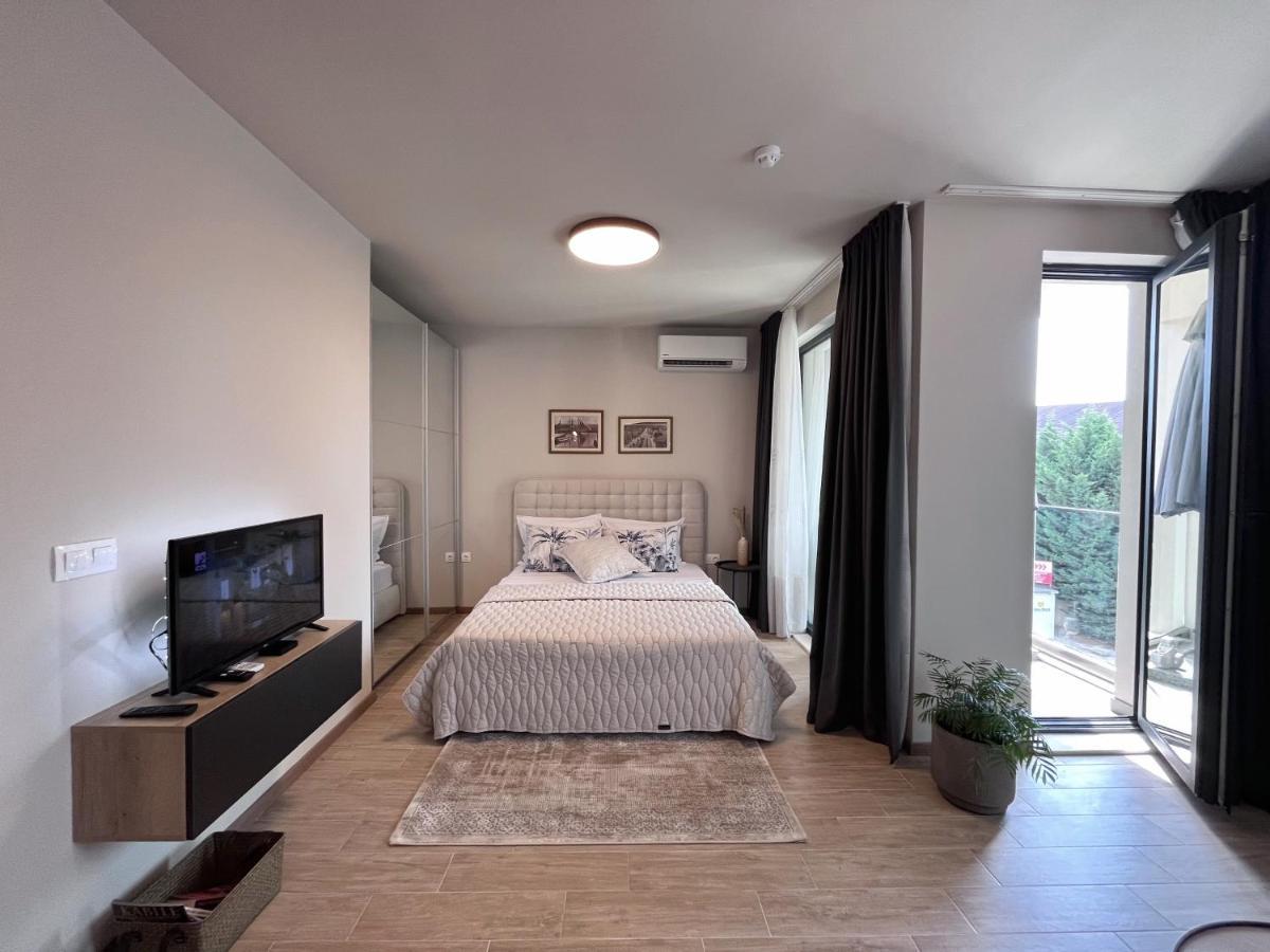 Azur Alegria Studio - Free Parking & Pool Saints Constantine and Helena Екстер'єр фото